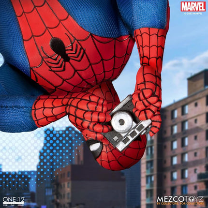 MEZCO One:12 Collective The Amazing Spider-Man - Deluxe Edition Action Figure