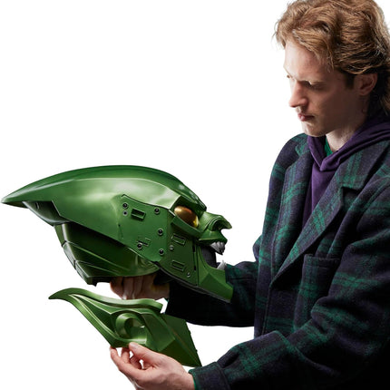 Marvel Legends Series Green Goblin Premium Roleplay Helmet, Spider-Man: No Way Home Adult Collectible Roleplay Gear