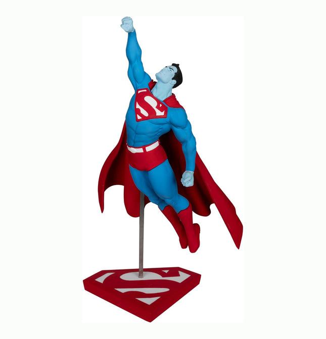 McFarlane Toys - DC Direct Superman by Gary Frank (Superman Red and Blue) 1:10 Scale Resin Statue