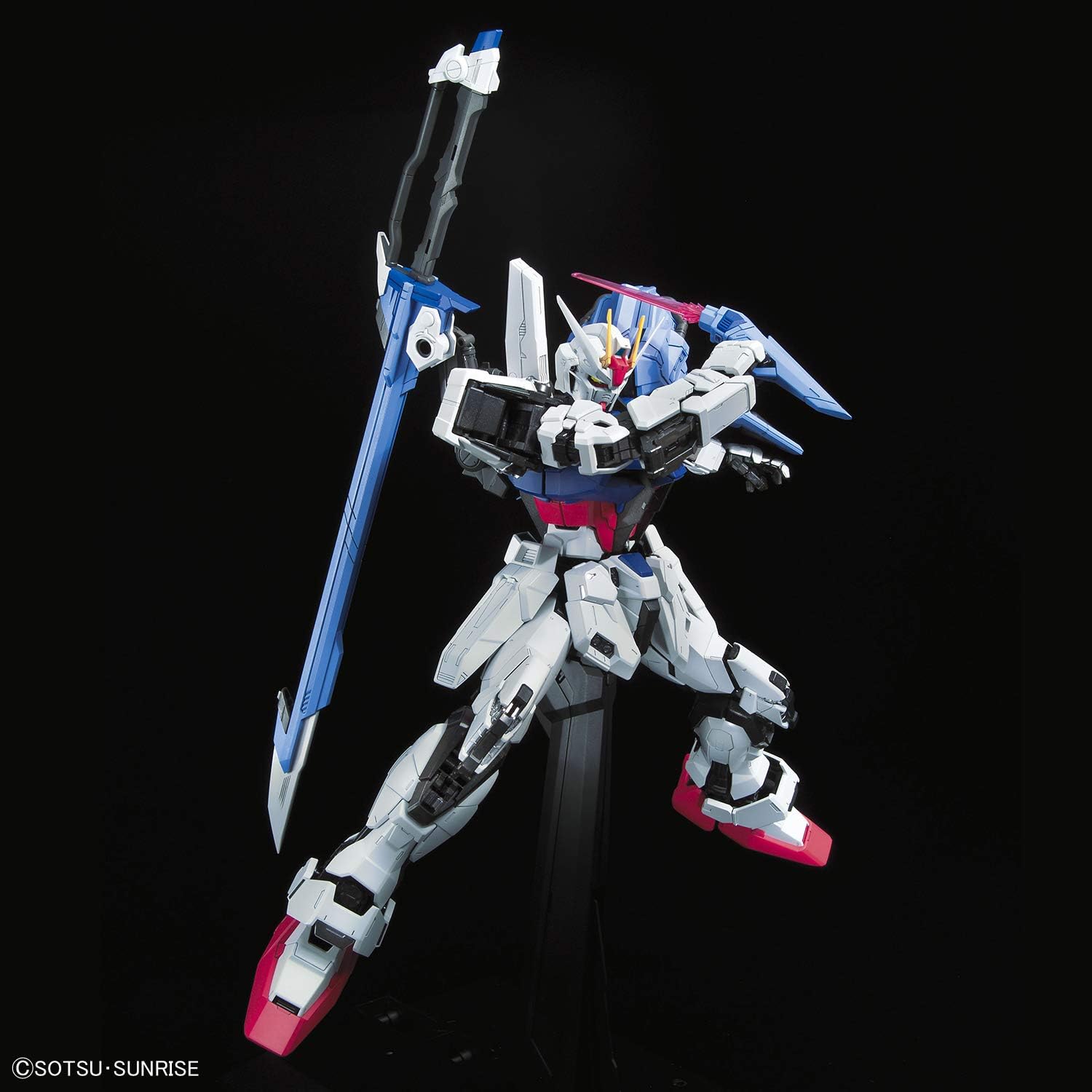 Bandai Hobby - 1/60 PG Mobile Suit Gundam Seed - GAT-X105+AQM/E-YM1 Perfect Strike Gundam Model Kit