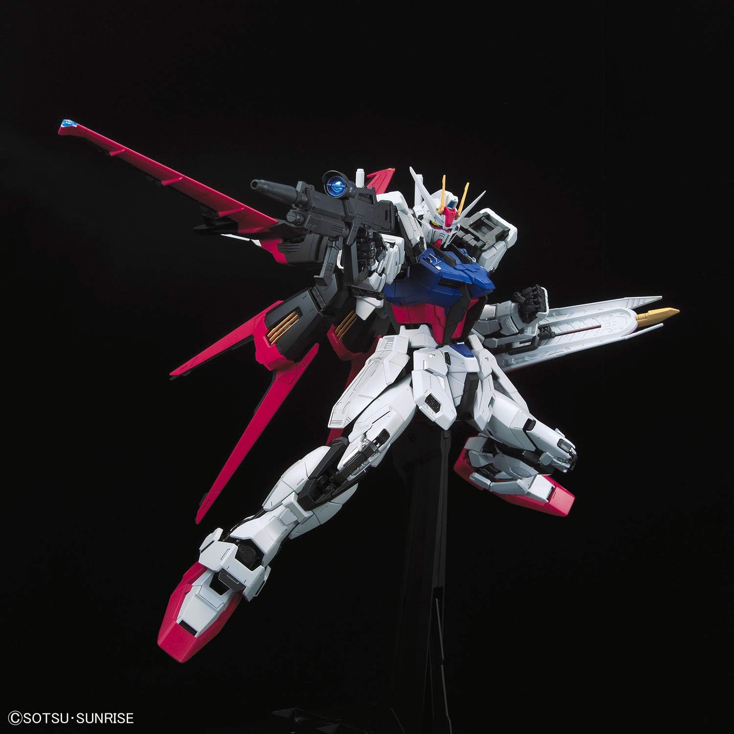 Bandai Hobby - 1/60 PG Mobile Suit Gundam Seed - GAT-X105+AQM/E-YM1 Perfect Strike Gundam Model Kit