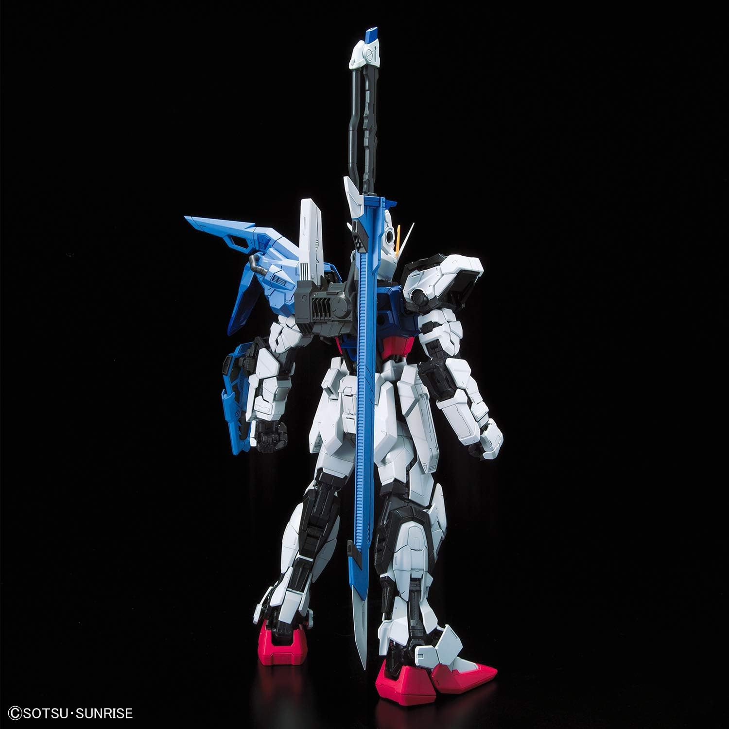 Bandai Hobby - 1/60 PG Mobile Suit Gundam Seed - GAT-X105+AQM/E-YM1 Perfect Strike Gundam Model Kit