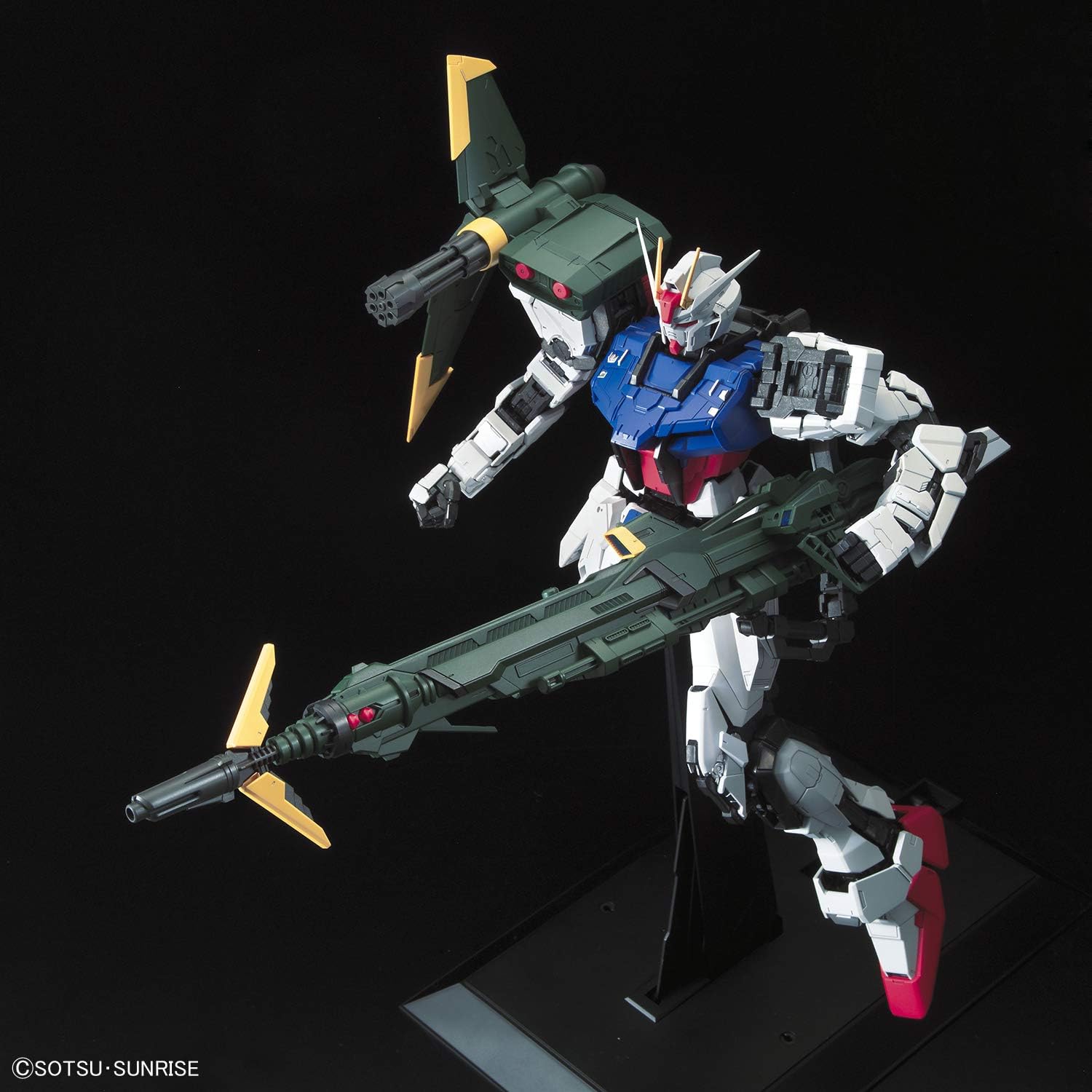 Bandai Hobby - 1/60 PG Mobile Suit Gundam Seed - GAT-X105+AQM/E-YM1 Perfect Strike Gundam Model Kit