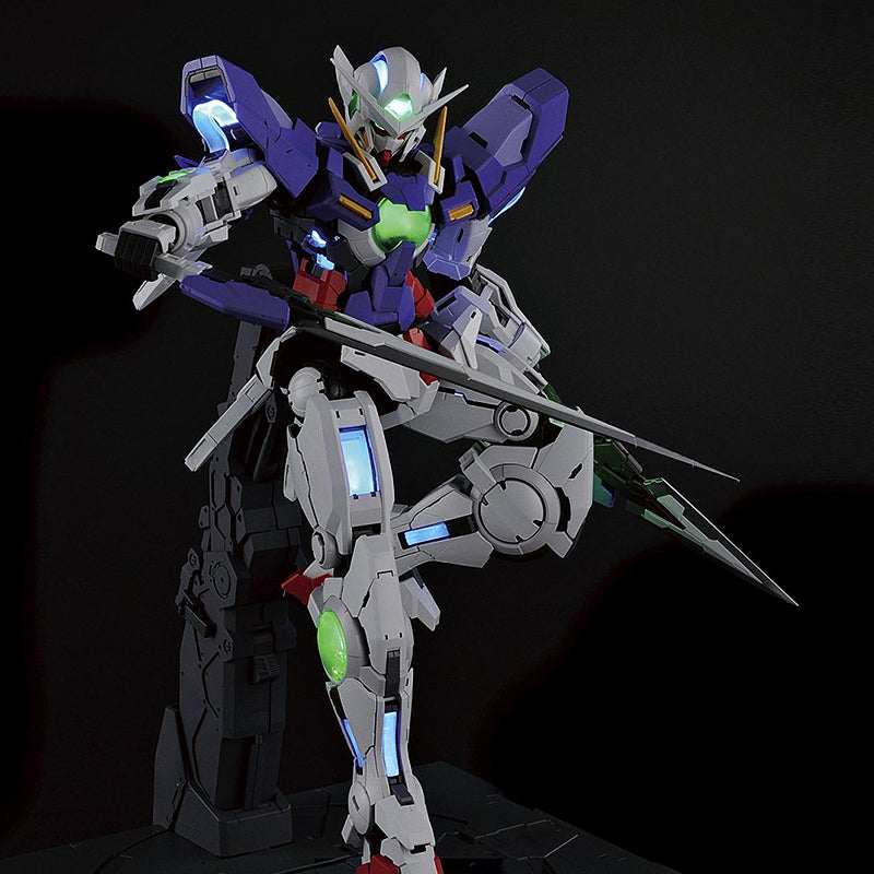 Bandai Hobby - 1/60 PG Mobile Suit Gundam 00 - GN-001 Gundam Exia Model Kit