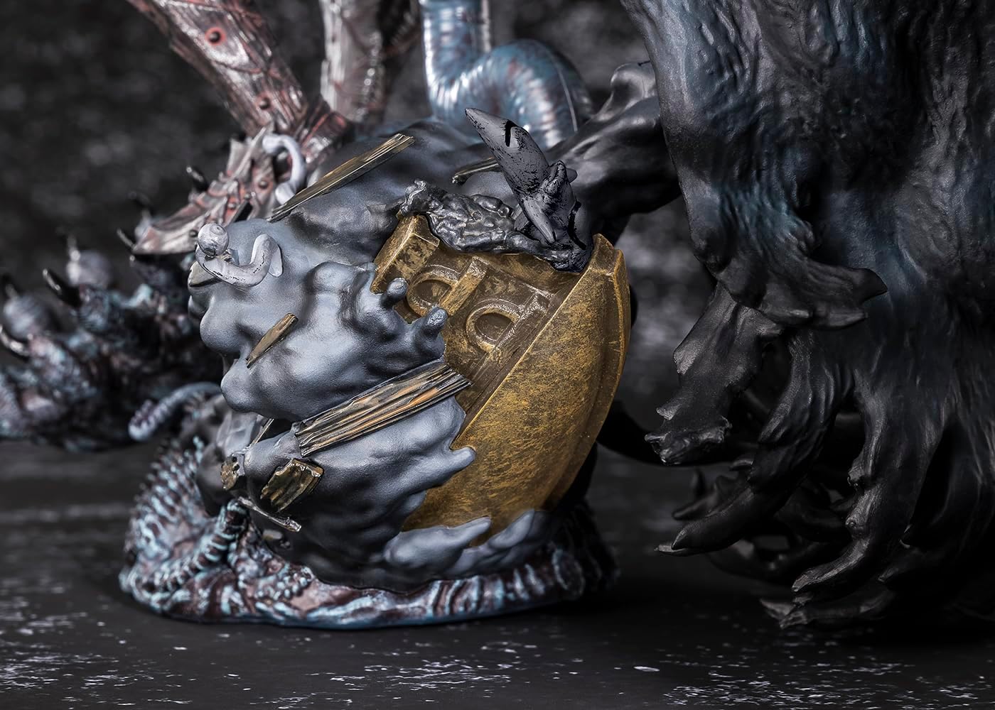 Tamashii Nations - FiguartsZERO Touche Métallique - Berserk - Guts (Berserker Armor) Collectible Figure