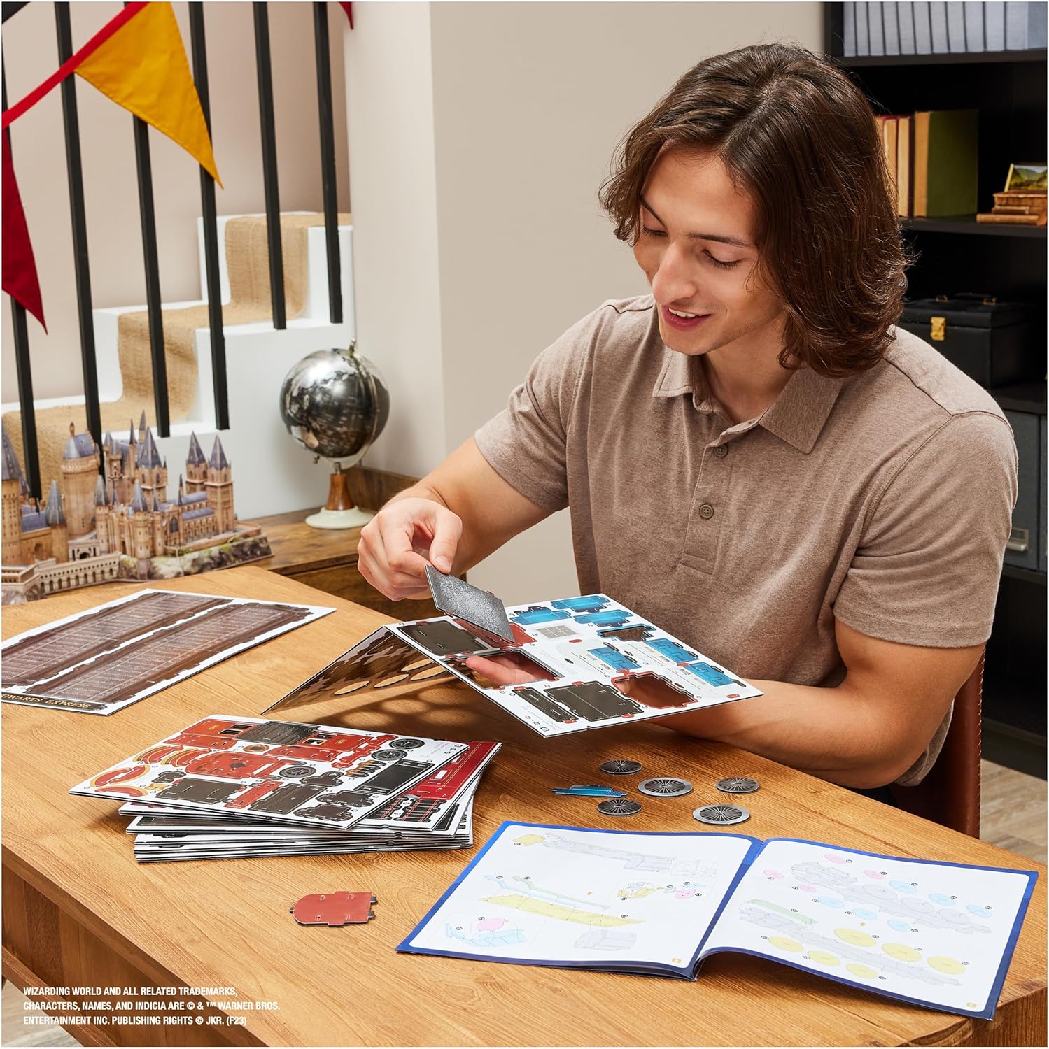 4D Build, Harry Potter Hogwarts Express 3D Puzzle Model Kit 181 Pcs 2.5 Ft Wide