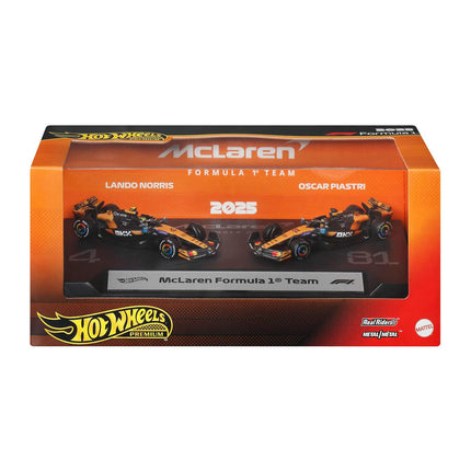 Hot Wheels Premium McLaren Formula 1 Toy Car 2-Pack Collectible Racecars Featuring #81 Oscar Piastri & #4 Lando Norris, 1:64 Scale Die-Cast Vehicles