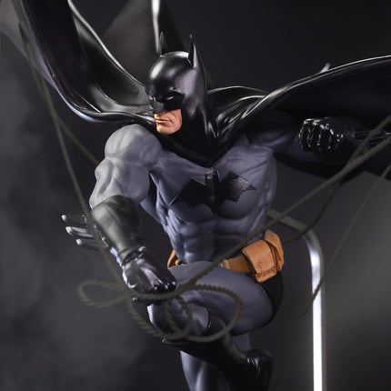 McFarlane Toys - DC Direct DC Designer Series Batman by Dan Mora 1:6th Scale Resin Statue