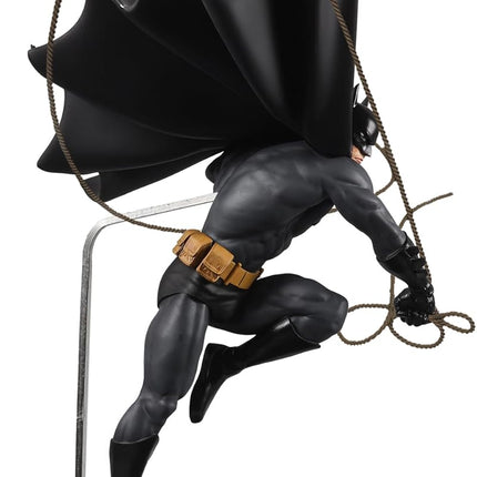 McFarlane Toys - DC Direct DC Designer Series Batman by Dan Mora 1:6th Scale Resin Statue