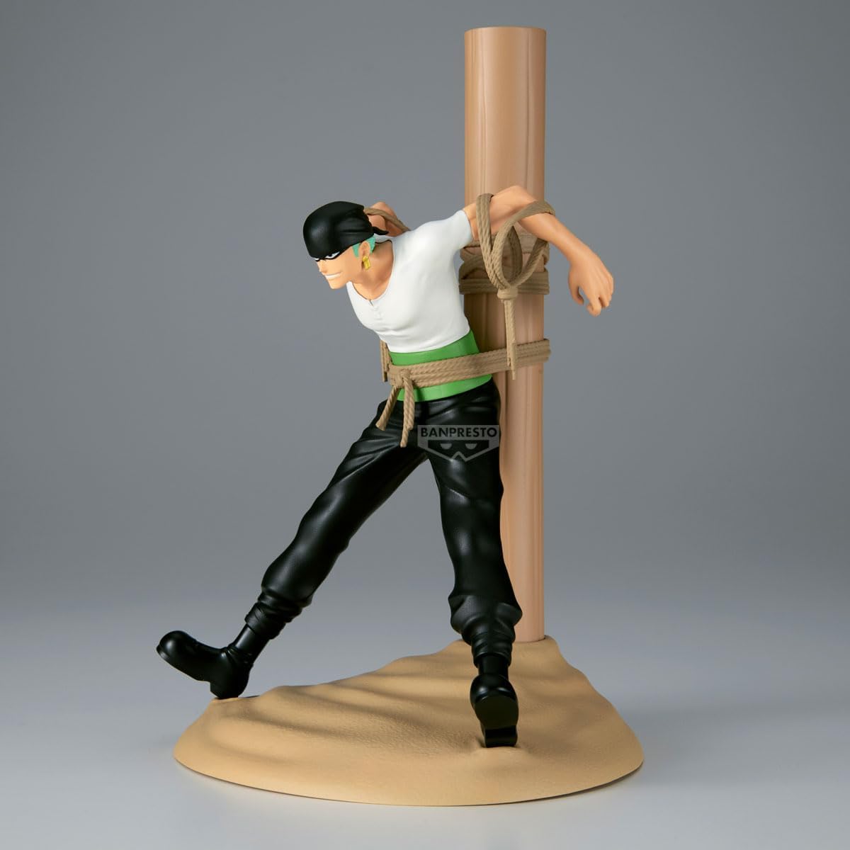 Banpresto - One Piece - Pirate Hunter Zoro FL Figure