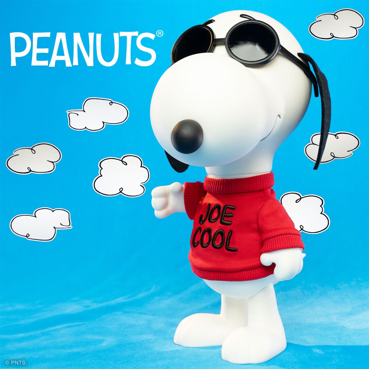 Peanuts Snoopy Joe Cool SuperSize 8-Inch Vinyl Figure