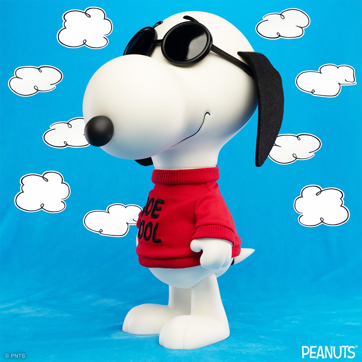 Peanuts Snoopy Joe Cool SuperSize 8-Inch Vinyl Figure