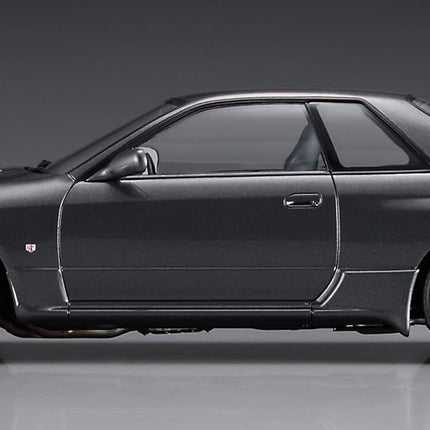 Hasegawa 1:24 Nissan Skyline GT-R Nismo (BNR32) (1990) Black Model Kit