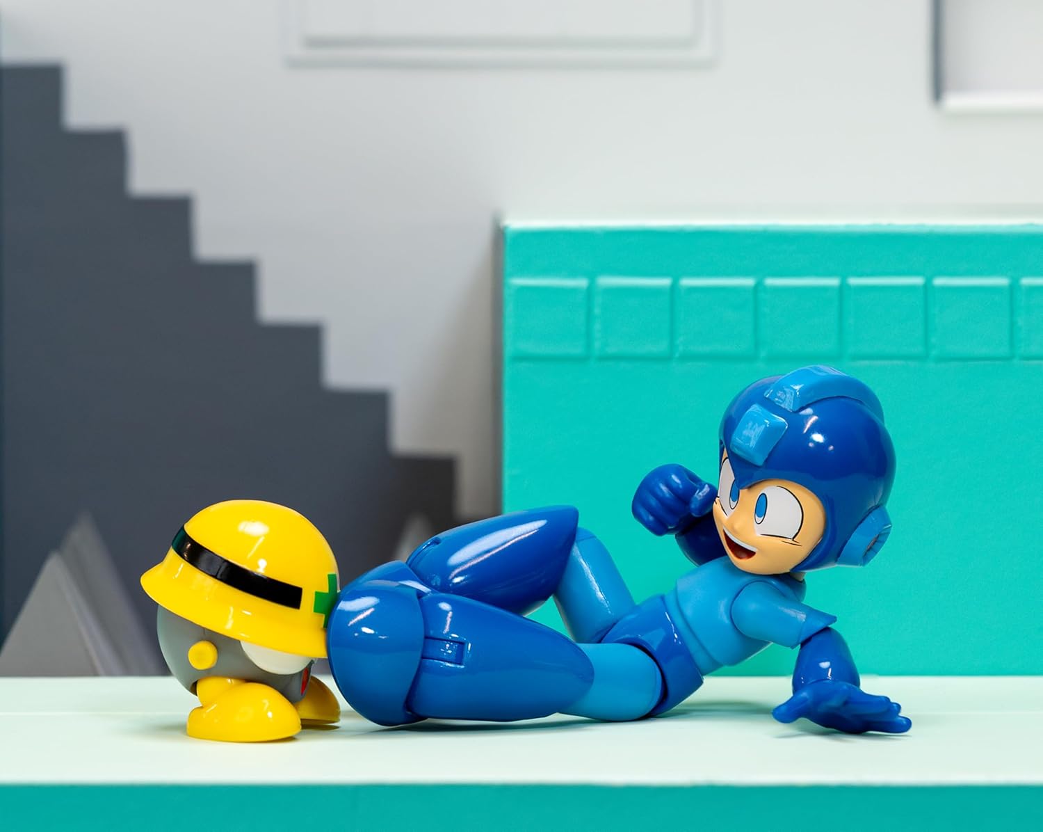 Mega Man Wave 3 Mega Man Action Figure with Neo Metal Figure – 1:12 Deluxe Scale – 6" Tall