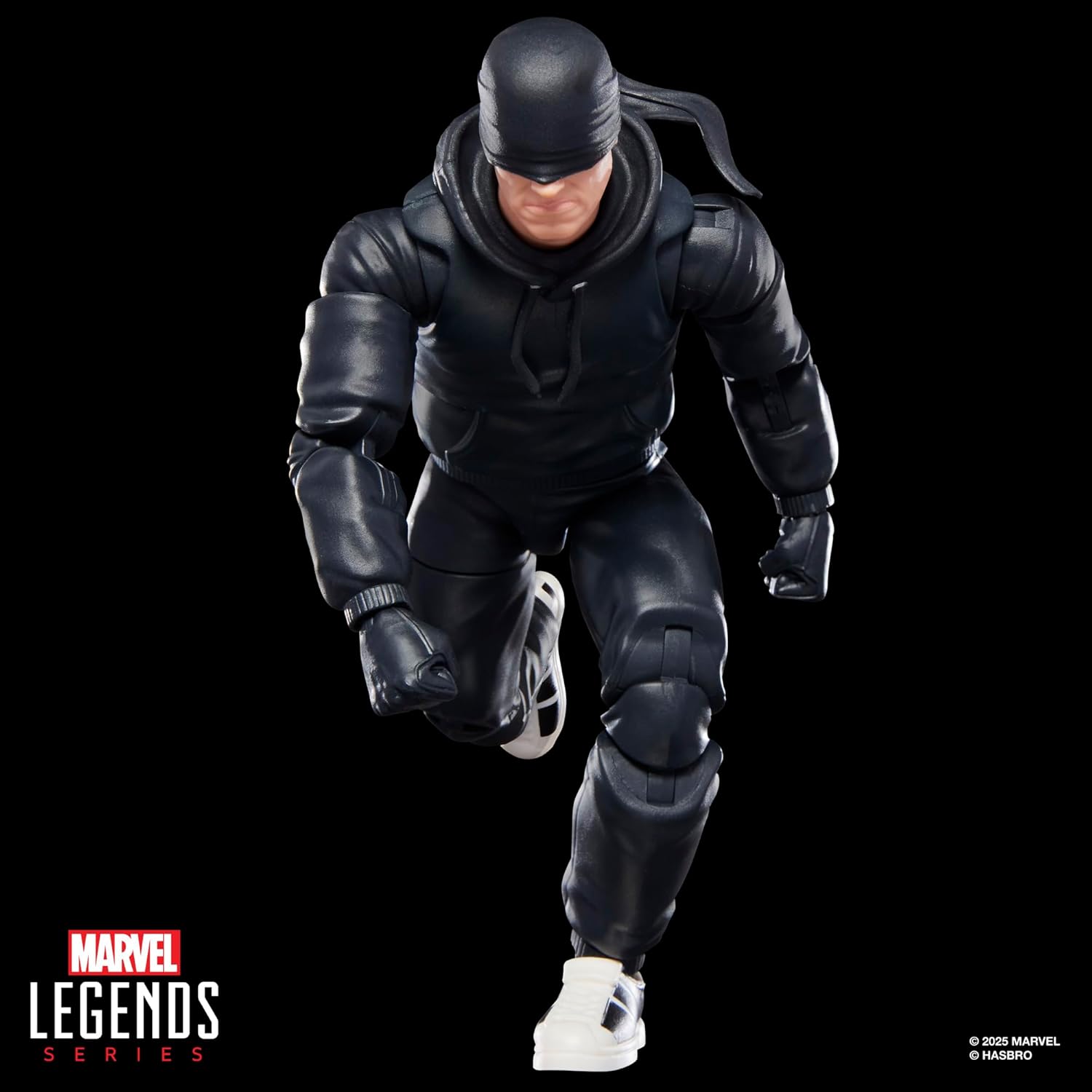 Marvel Legends Series Daredevil, The Man Without Fear, Comics-Inspired Collectible 6-Inch Scale Action Figure with Character-Sized Comic Accessory