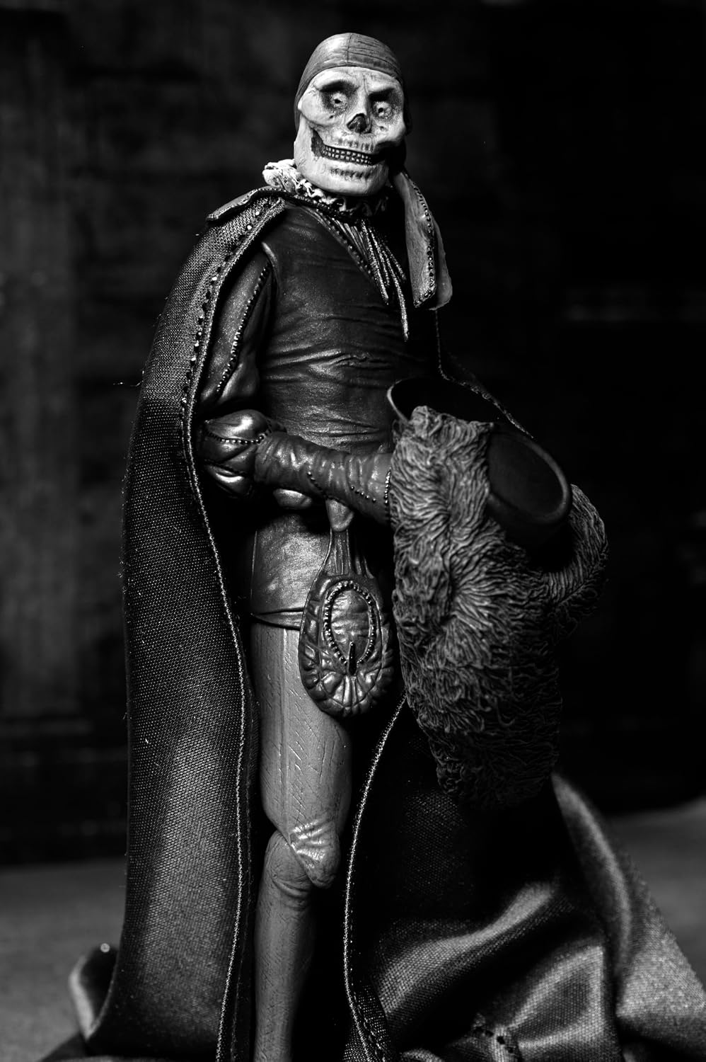 NECA Phantom of the Opera (1925) - Ultimate Phantom of the Opera Masque of the Red Death (B&W) 7” Scale Action Figure