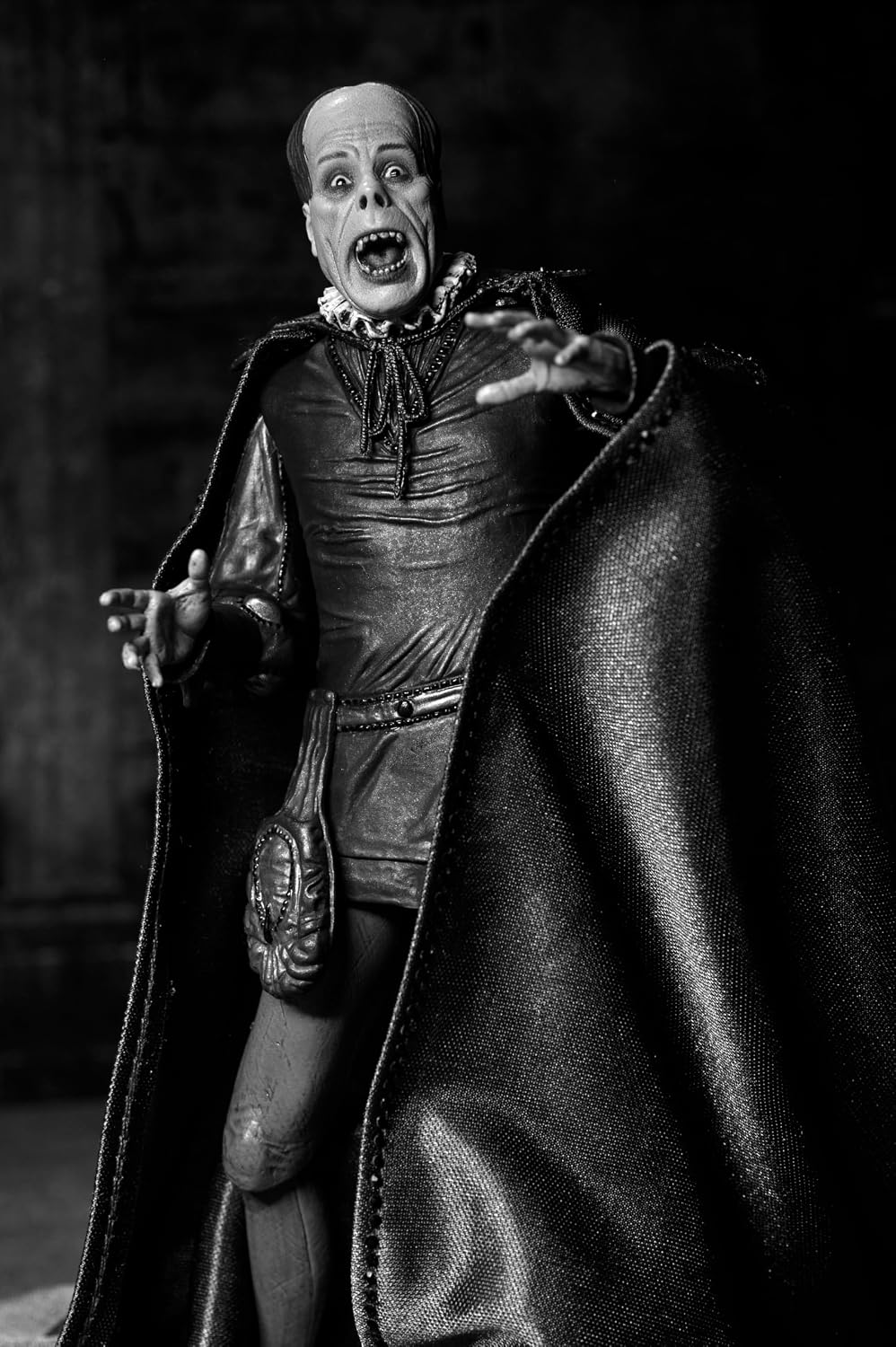 NECA Phantom of the Opera (1925) - Ultimate Phantom of the Opera Masque of the Red Death (B&W) 7” Scale Action Figure