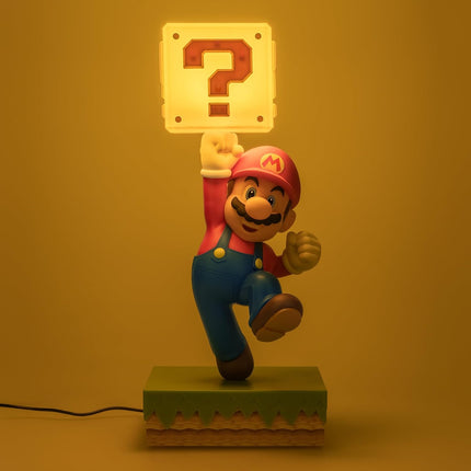 Paladone Super Mario Diorama Light – 35cm Tap-Activated Lamp with 3 Brightness Settings & Official Sound, USB Powered
