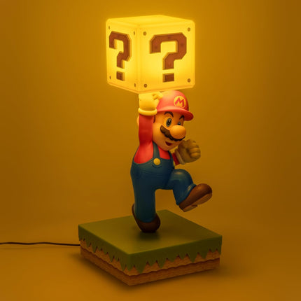 Paladone Super Mario Diorama Light – 35cm Tap-Activated Lamp with 3 Brightness Settings & Official Sound, USB Powered
