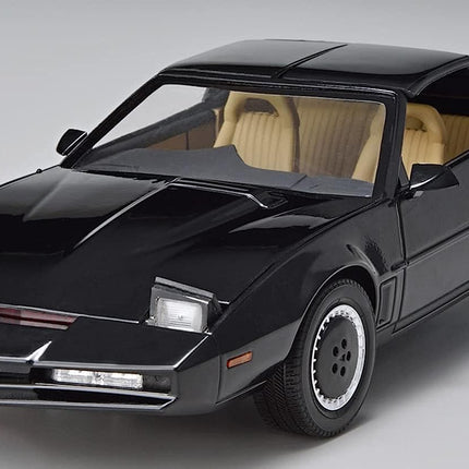 Aoshima 1/24 KR-03 Knight Rider: K.I.T.T. Knight Industries Two Thousand  "Season Four" Model Kit