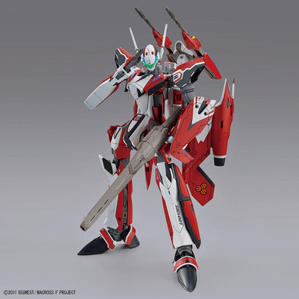 Bandai Hobby - 1/100 HG Macross Frontier - YF-29 Durandal Valkyrie (Alto Saotome Use) Model Kit
