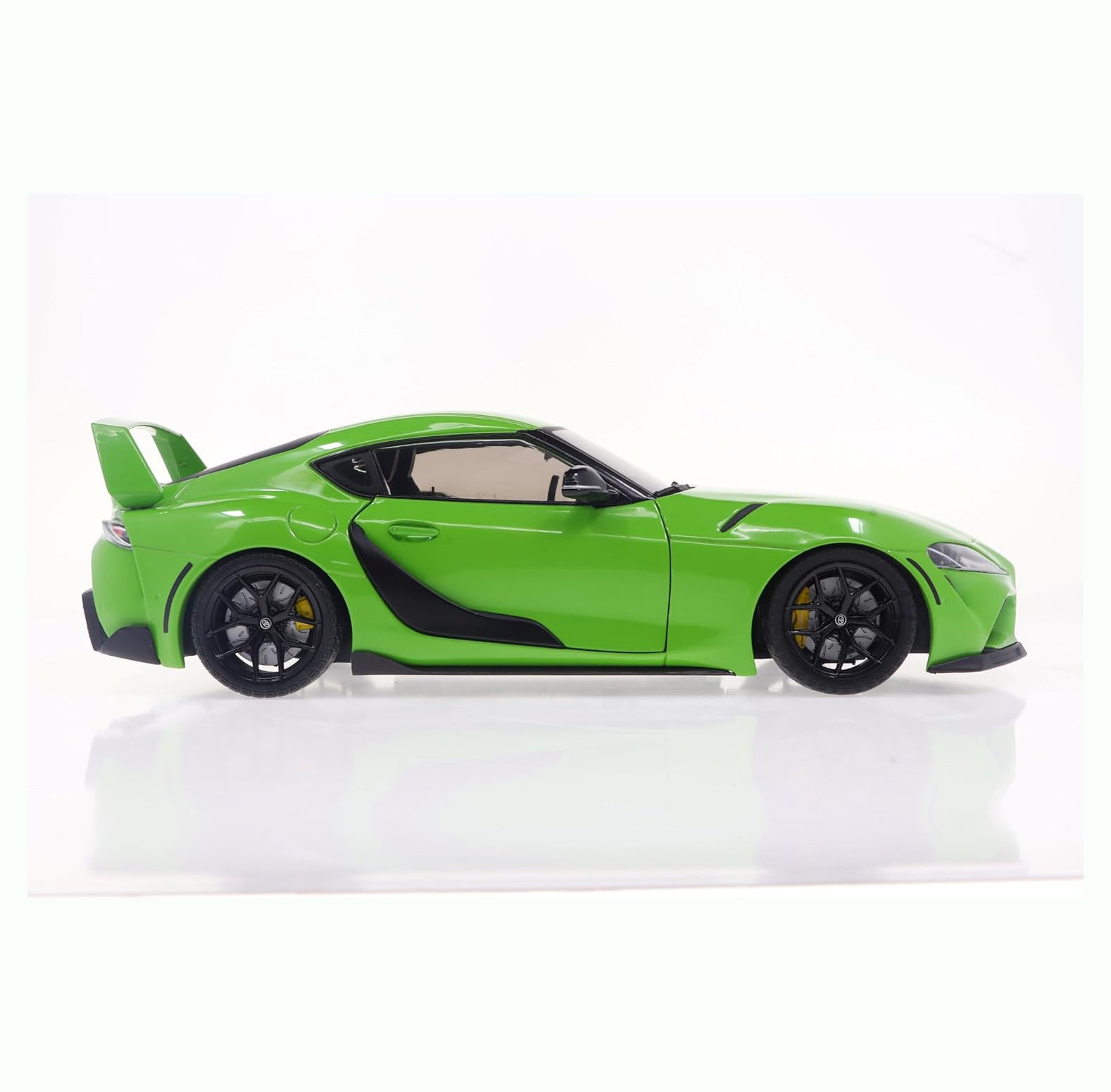 Solido - 2023 Toyota GR Supra Streetfighter Green 1-18 Scale Diecast Model Car