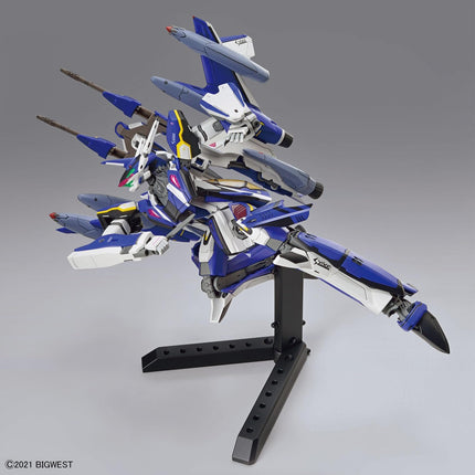 Bandai Hobby - 1/100 HG Macross Frontier - YF-29 Durandal Valkyrie (Maximilian Jenius Use) Full Set Pack Model Kit