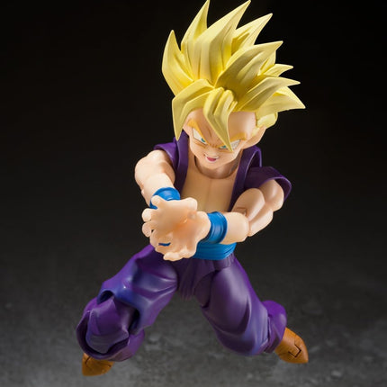 Tamashii Nations S.H. Figuarts - Dragon Ball Z, Super Saiyan Son Gohan, "The Fighter Who Surpass Goku" Action Figure