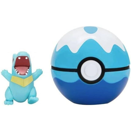 Pokemon Clip N Go Totodile with Dive Ball Battle Ready Action Figure