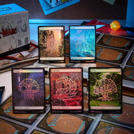 Magic The Gathering TCG: Marvel's Spider-man Gift Bundle Box (ENGLISH EDITION)
