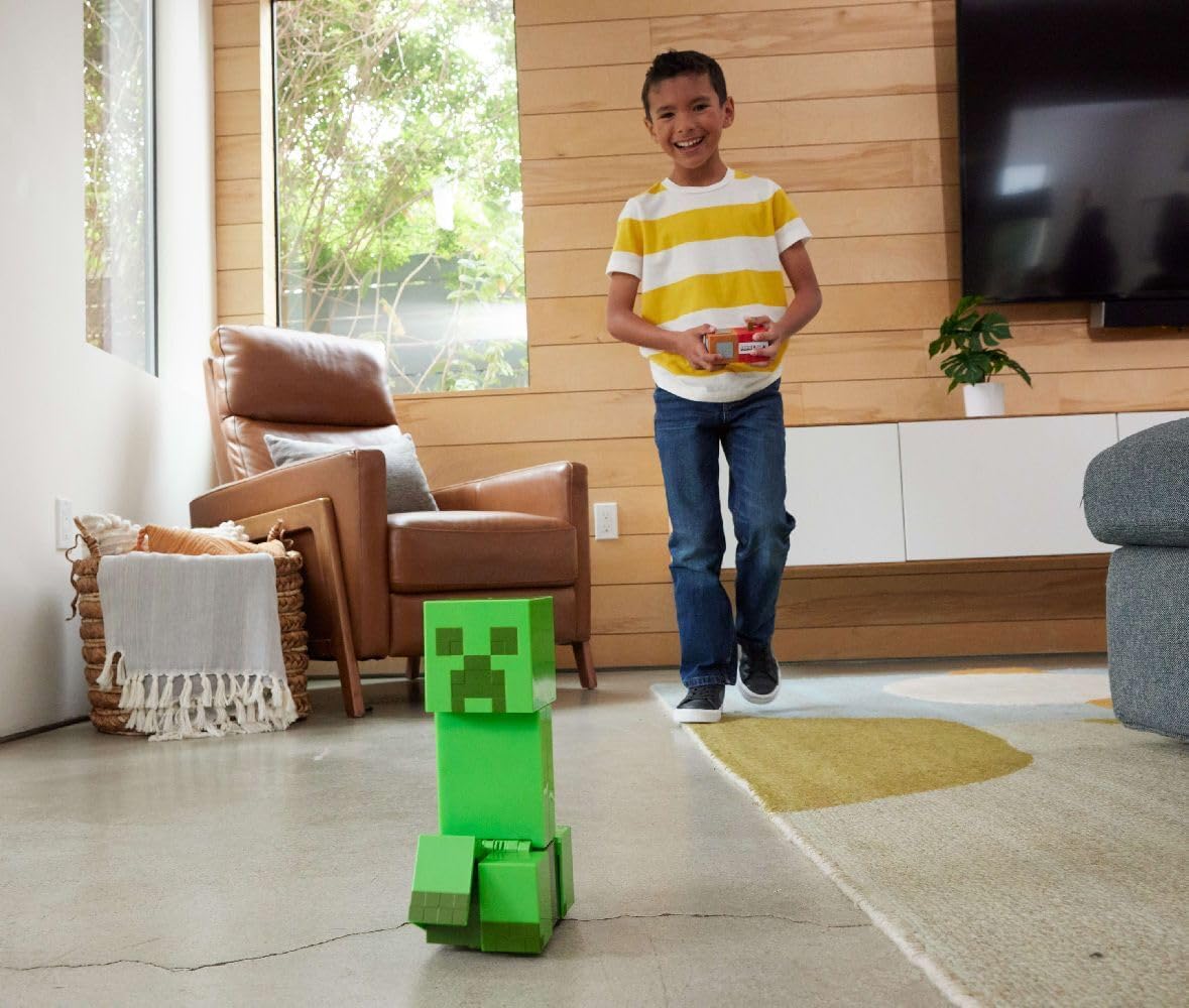 Minecraft Exploding Man Mattel Minecraft Exploding RC Creeper with Lights & Sounds, 10 Explosi