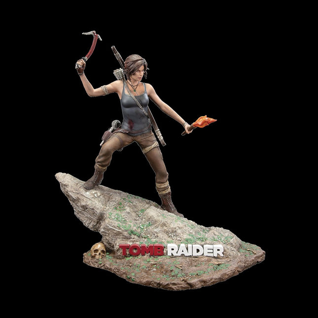 Dark Horse Deluxe Tomb Raider: Lara Croft (Survivor Era) PVC Statue