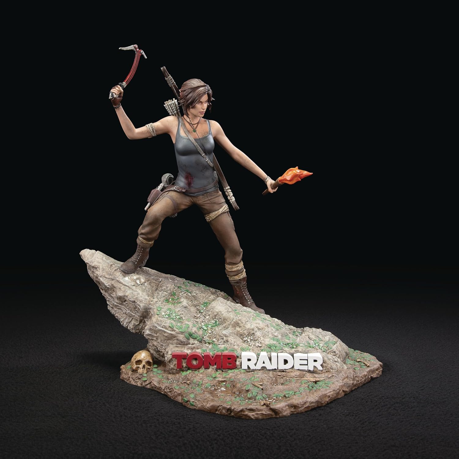 Dark Horse Deluxe Tomb Raider: Lara Croft (Survivor Era) PVC Statue