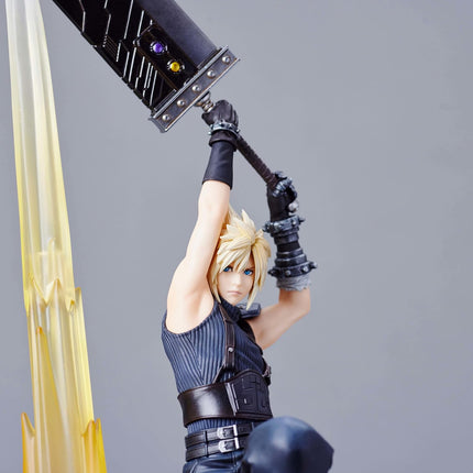 Square Enix Final Fantasy VII Rebirth: Cloud Strife Statuette