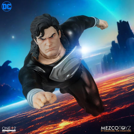 Mezco Toys DC Comics 1/12 Superman (Recovery Suit Edition) 16cm