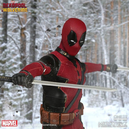 Mezco Toyz One:12 Collective Deadpool & Wolverine: Deadpool 1/12 Scale Collectible Figure