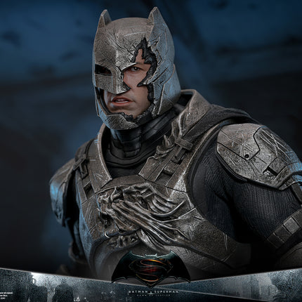 Armored Batman (2.0) (Deluxe Version) Sixth Scale Figure (MMS743D63)