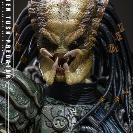 Broken Tusk Predator Sixth Scale Figure (PRE-ORDER)