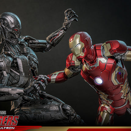 Iron Man Mark XLIII (2.0) (Deluxe Version) Sixth Scale Figure (PRE-ORDER)