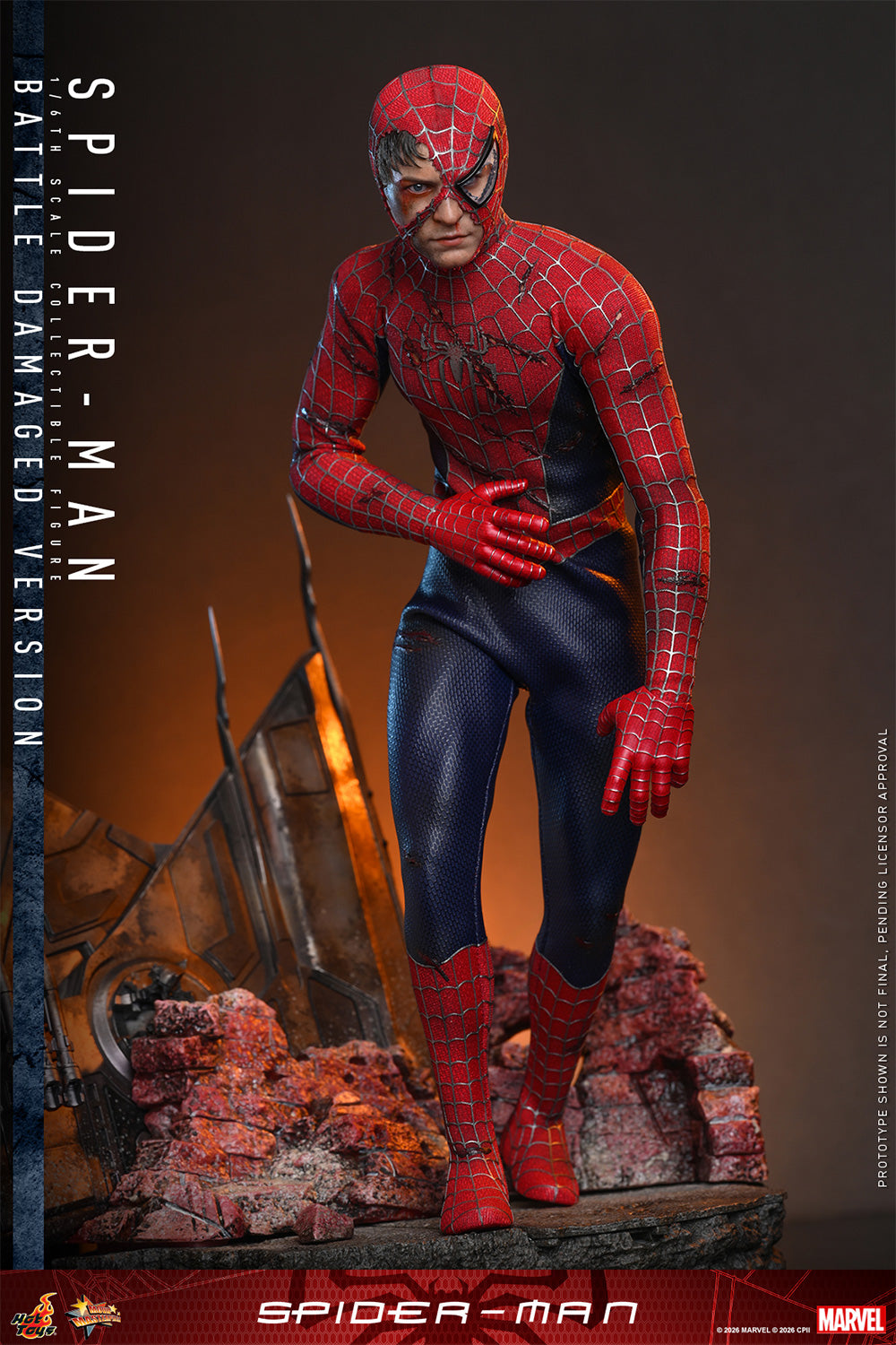 Spider-man (Battle Damaged Version) Sixth Scale Figure