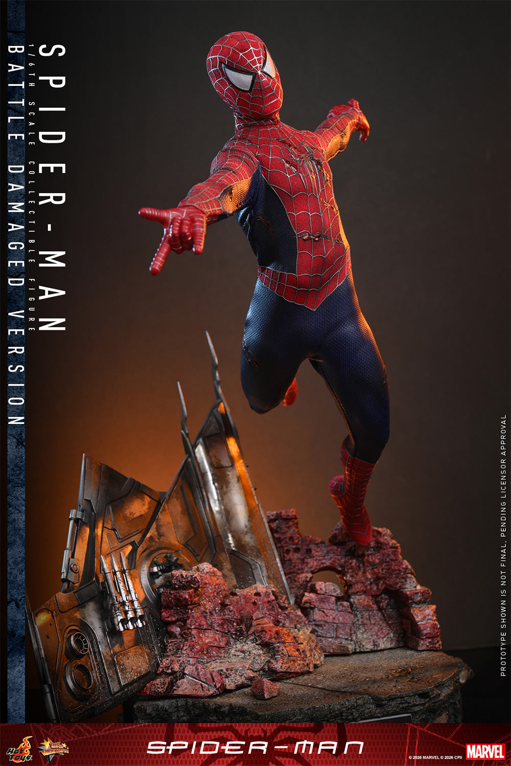 Spider-man (Battle Damaged Version) Sixth Scale Figure