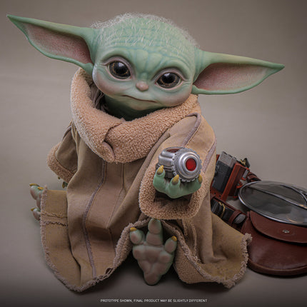 The Mandalorian & Grogu: Grogu Life-Size Figure (PRE-ORDER)