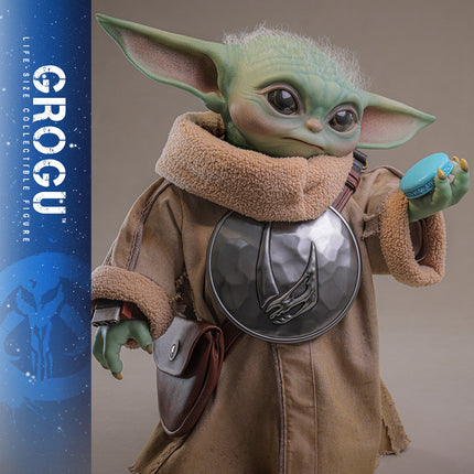 The Mandalorian & Grogu: Grogu Life-Size Figure (PRE-ORDER)