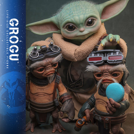 The Mandalorian & Grogu: Grogu Life-Size Figure (PRE-ORDER)