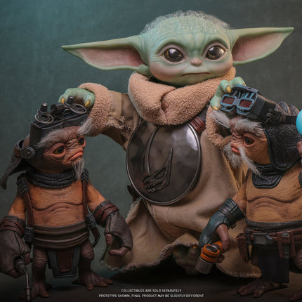 The Mandalorian & Grogu: Grogu Life-Size Figure (PRE-ORDER)