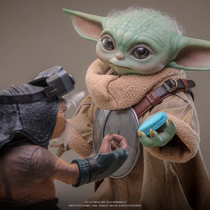 The Mandalorian & Grogu: Grogu Life-Size Figure (PRE-ORDER)