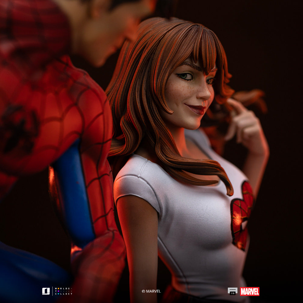 Spider-Man and MJ Sixth Scale Diorama (PRE-ORDER)