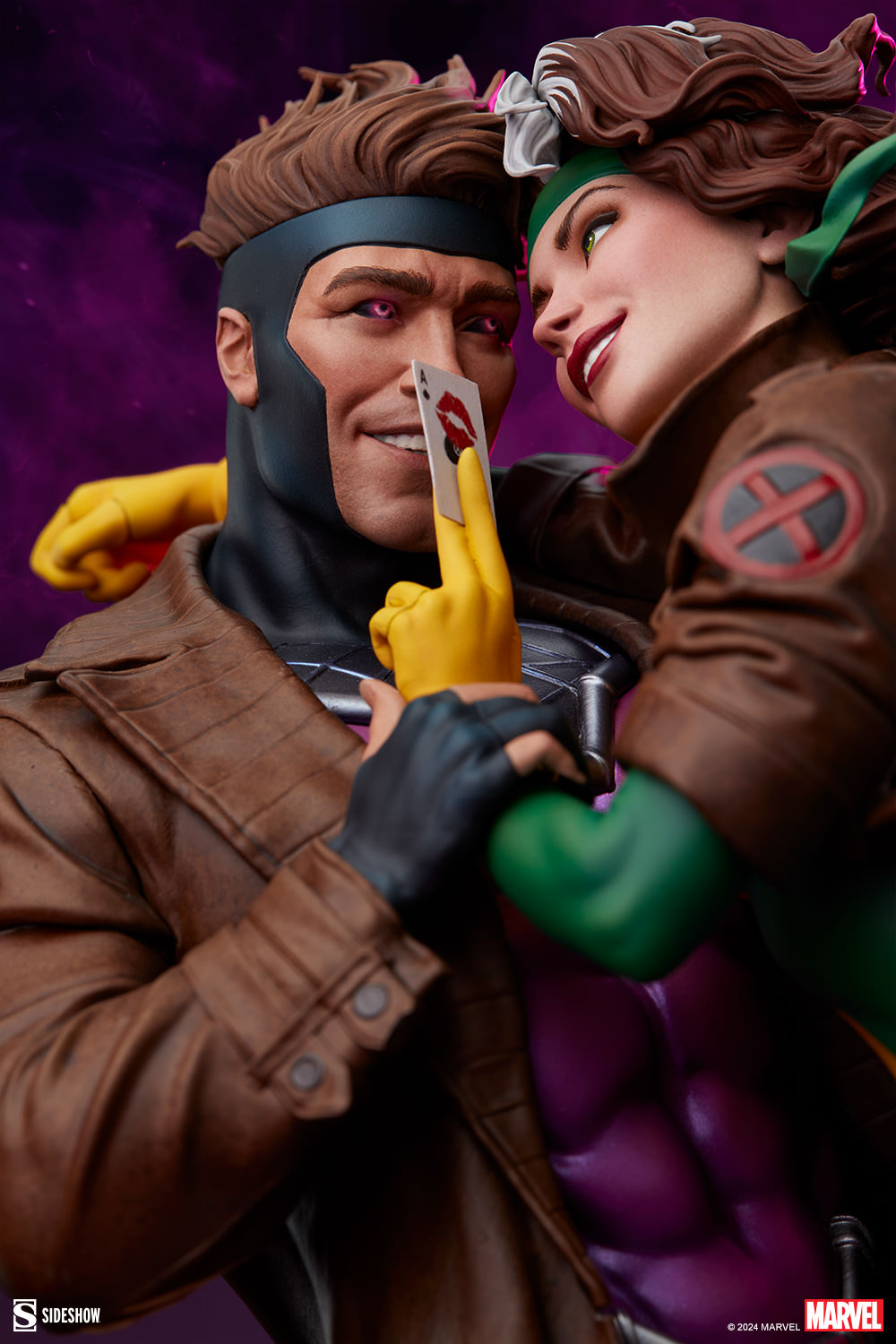 Rogue & Gambit Statues (PRE-ORDER)