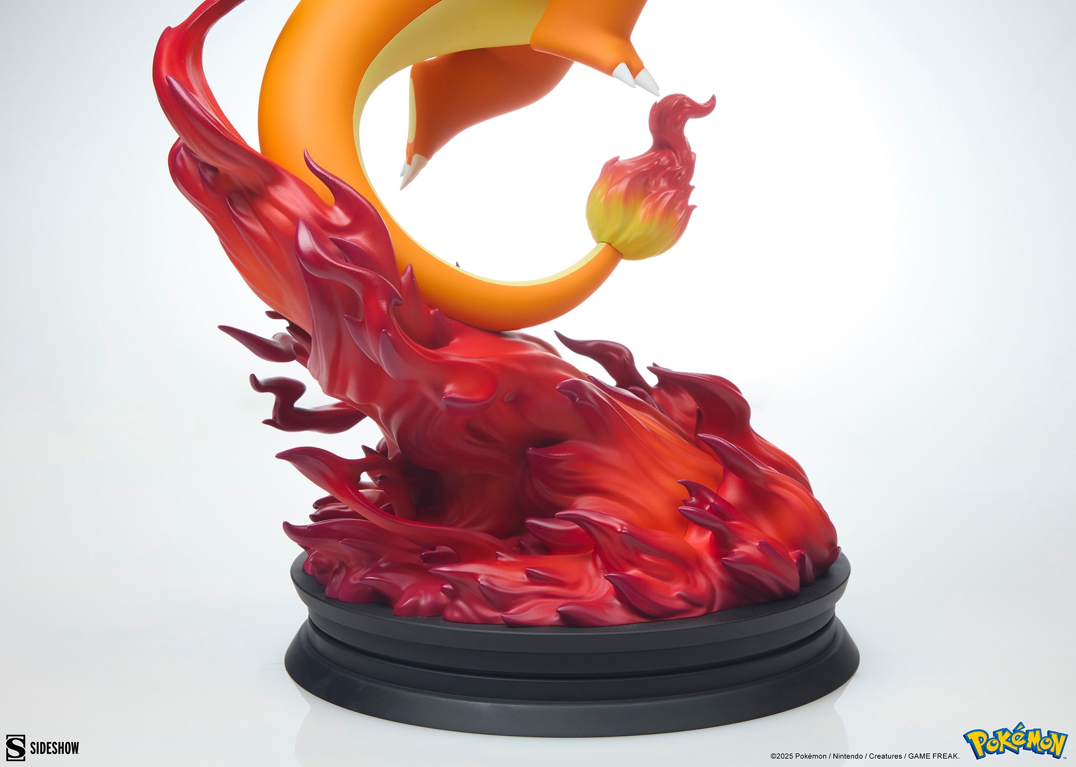 Pokémon: Charizard Statue (PRE-ORDER)