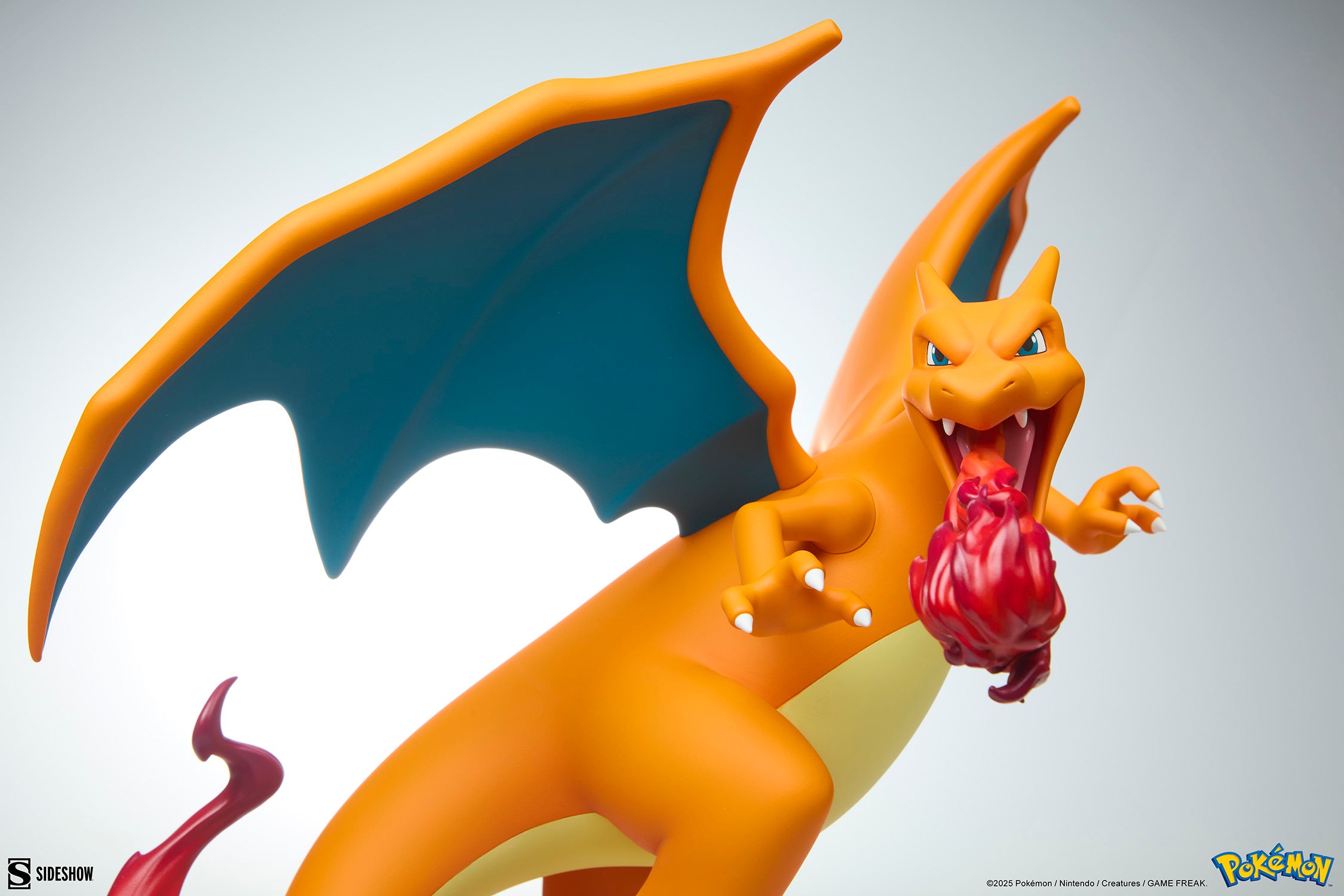 Pokémon: Charizard Statue (PRE-ORDER)